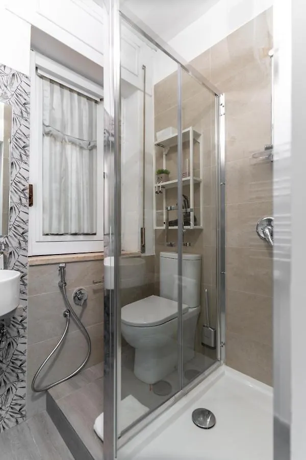 Neapolitan Guest House Vittoria Colonna 0*, Naples Italy